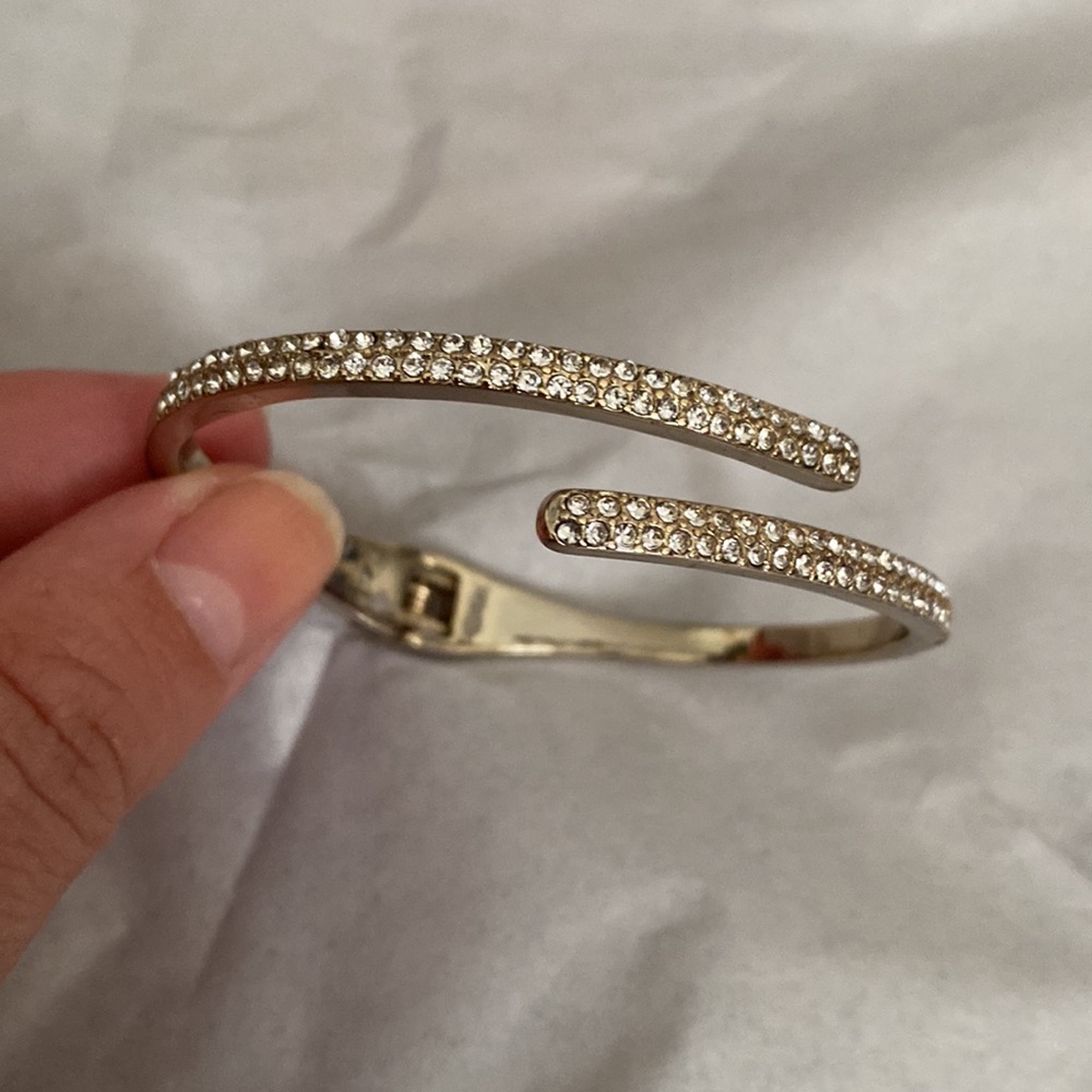 GIVENCHY Crystal Bangle Bracelet - Picture 3 of 6